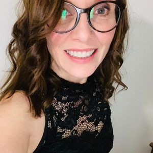 Meet your Posher, Candace